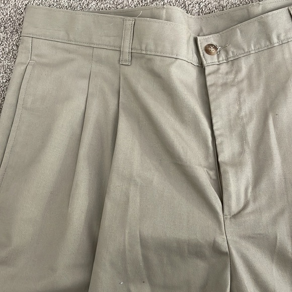 Flyers Tropical Sportswear Pleated Shorts - Picture 3 of 9